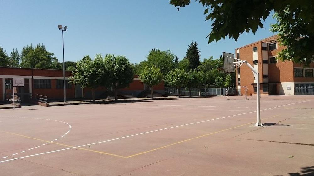 הוסטל וייאדוליד Centro San Viator מראה חיצוני תמונה